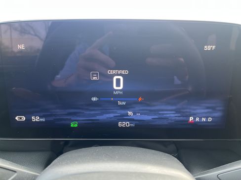 Used 2025 Chevrolet Blazer EV AWD Police image 17