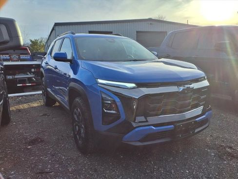 Used 2026 Chevrolet Equinox ACTIV FWD image 3