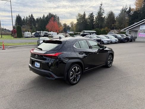 Used 2021 Lexus UX 250h w/ Luxury Package image 6