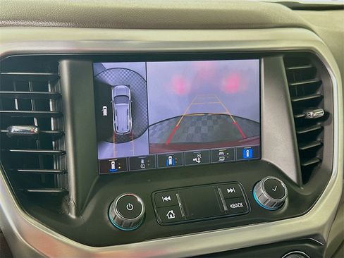 Used 2023 GMC Acadia SLT w/ Technology Package image 23