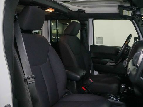 Used 2015 Jeep Wrangler Unlimited Sport w/ Quick Order Package 24S AWD/4WD image 28