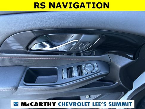 Used 2023 Chevrolet Traverse RS image 22