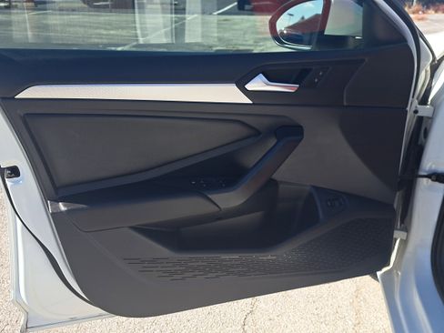 Used 2019 Volkswagen Jetta S image 10