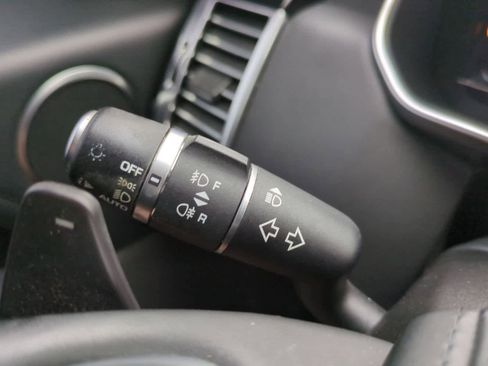 Used 2018 Land Rover Range Rover Long Wheelbase Supercharged image 28