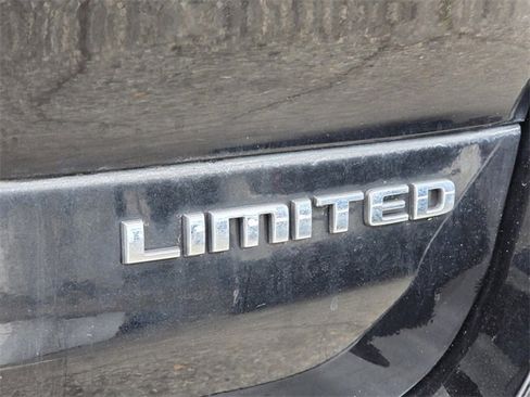 Used 2021 Jeep Grand Cherokee L Limited w/ Luxury Tech Group II image 18