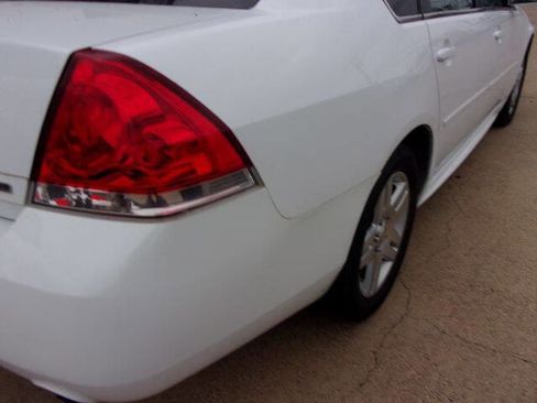 Used 2016 Chevrolet Impala LT image 7