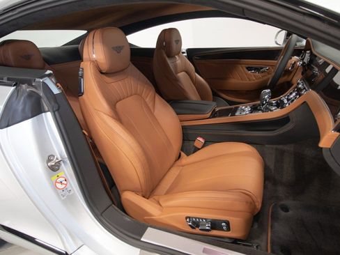 Used 2024 Bentley Continental GT Mulliner image 48