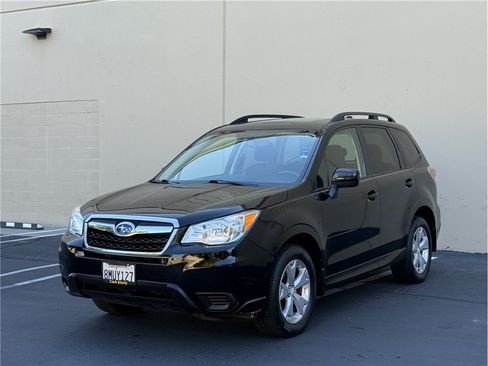 Used 2016 Subaru Forester 2.5i Premium w/ All-Weather Package AWD/4WD image 23