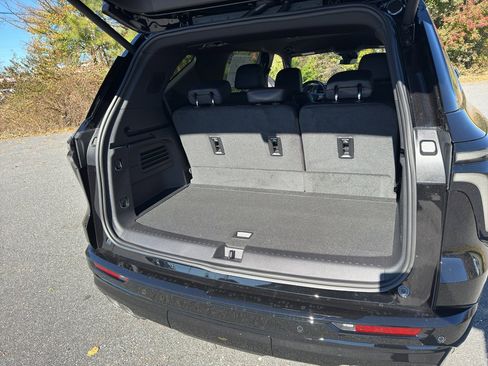 New 2026 Chevrolet Traverse RS image 22