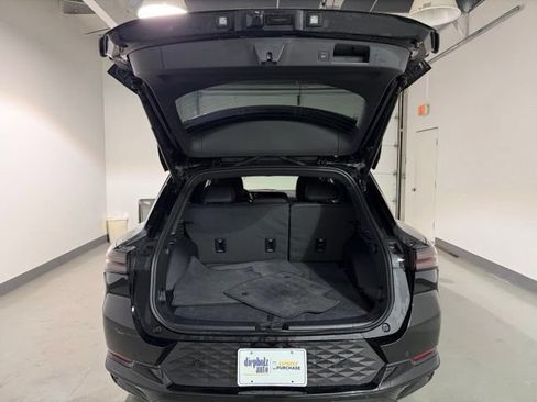 Certified 2024 Chevrolet Equinox EV RS AWD/4WD image 7