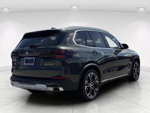 New 2026 BMW X5 xDrive50e w/ Executive Package AWD/4WD image 3