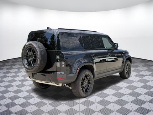 New 2026 Land Rover Defender 110 S AWD/4WD image 9