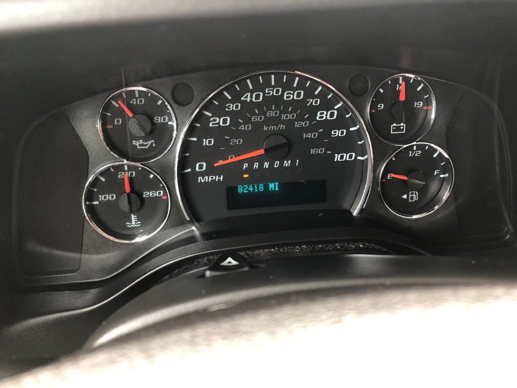 Used 2019 Chevrolet Express 3500 w/ Driver Convenience Package RWD image 34