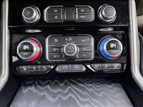 Certified 2023 GMC Yukon Denali image 32