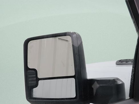 Used 2025 Chevrolet Silverado 2500 LT w/ Convenience Package image 22