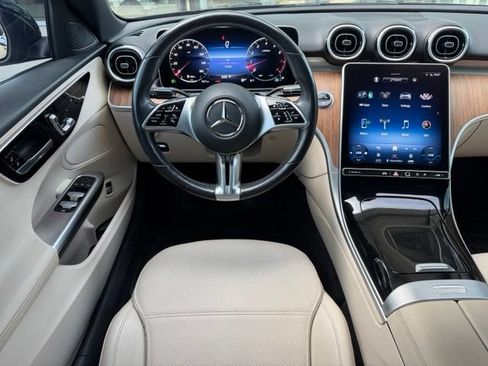 Used 2023 Mercedes-Benz C 300 4MATIC Sedan image 11