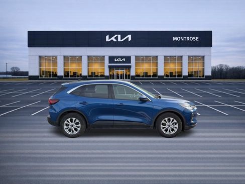 Used 2023 Ford Escape Active w/ Tech Pack #2 FWD image 4