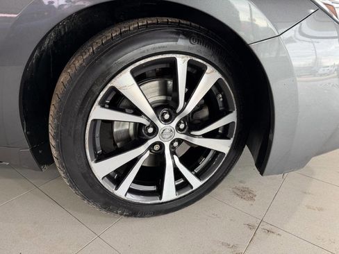 Used 2017 Nissan Maxima Platinum image 14