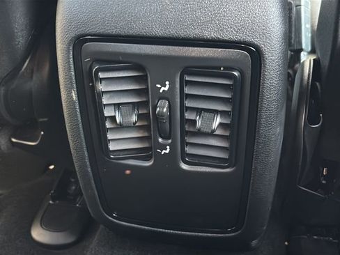 Used 2023 Dodge Durango GT image 43