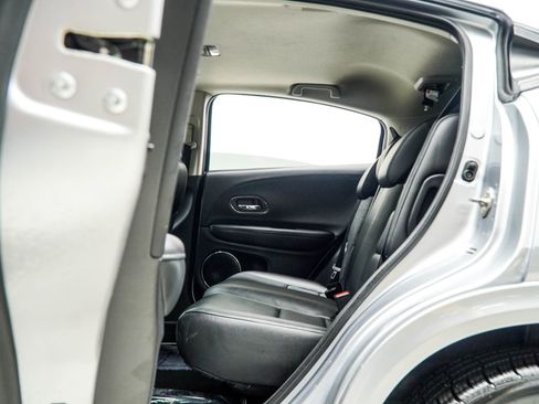 Used 2019 Honda HR-V Touring image 37