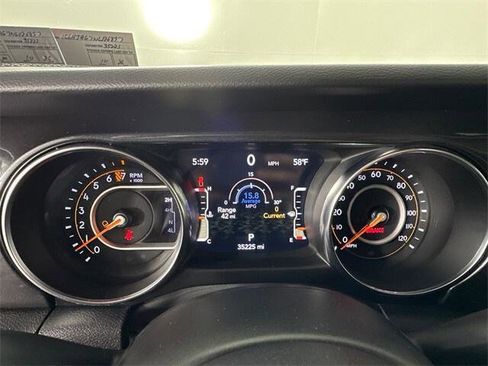 Certified 2022 Jeep Gladiator Sport image 23