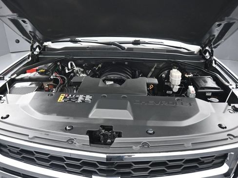 Used 2020 Chevrolet Suburban LT AWD/4WD image 64