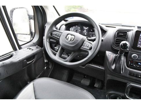 Used 2026 RAM ProMaster 2500 w/ Convenience Group FWD image 7