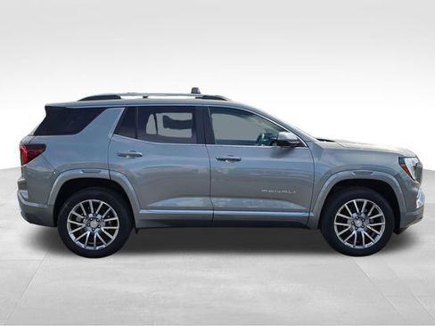 New 2026 GMC Terrain Denali w/ LPO, Floor Liner Package AWD/4WD image 6