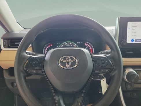 Used 2025 Toyota RAV4 LE FWD image 12