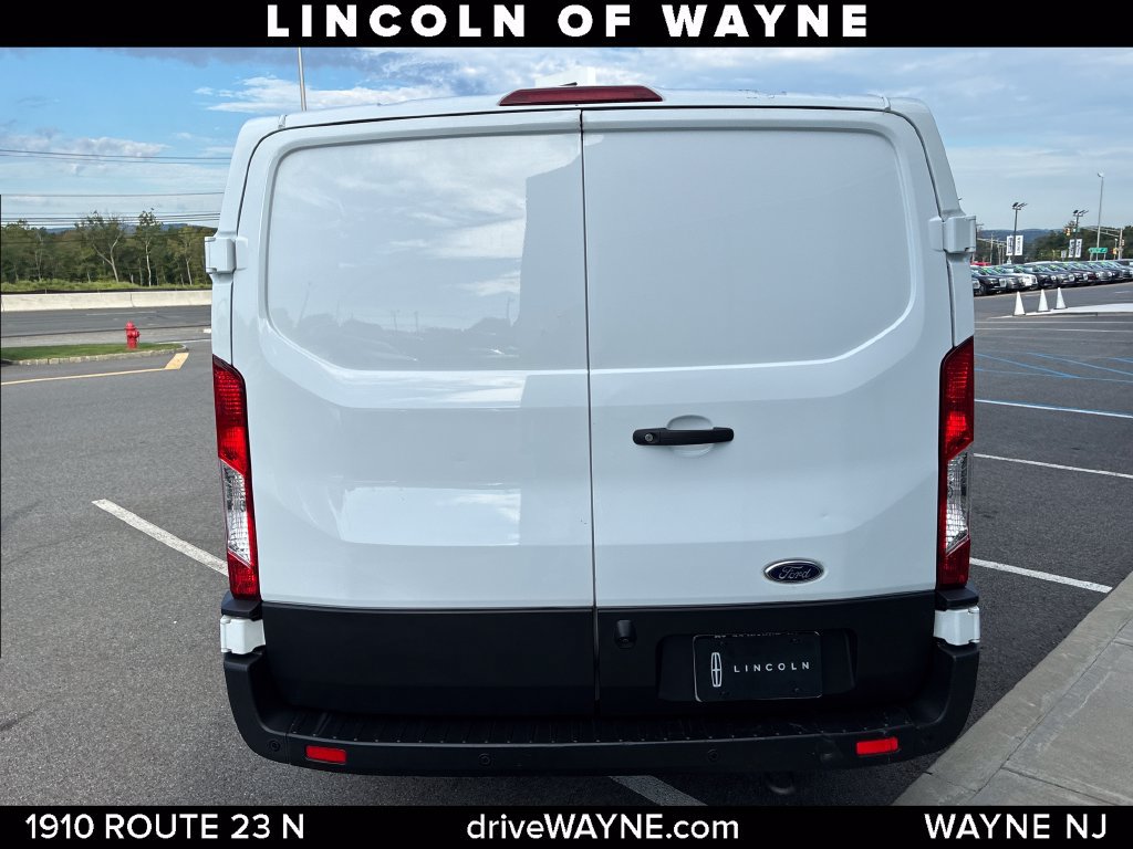 Used 2023 Ford Transit 250 Low Roof RWD image 4