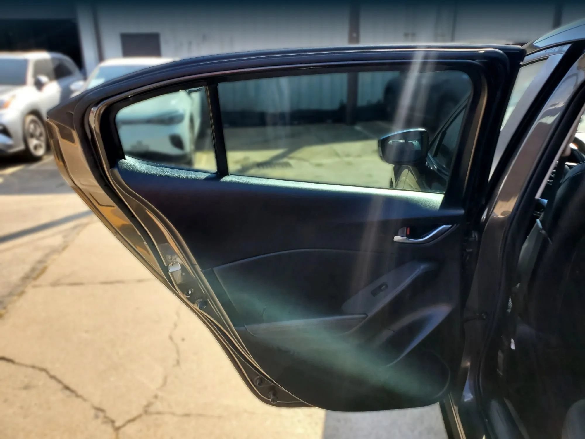 Used 2015 MAZDA MAZDA3 s Touring FWD image 23