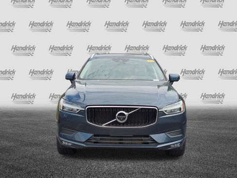 Used 2018 Volvo XC60 T6 Momentum w/ Convenience Package AWD/4WD image 3