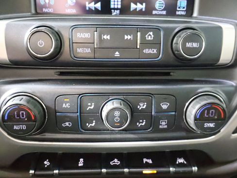 Used 2018 GMC Sierra 1500 SLT w/ Enhanced Driver Alert Package image 27