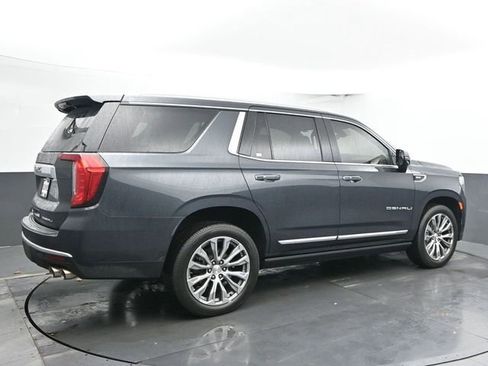 Used 2021 GMC Yukon Denali w/ Denali Premium Package image 11