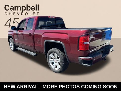 Used 2017 GMC Sierra 1500 SLE w/ SLE Value Package AWD/4WD image 3