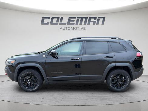 Used 2022 Jeep Cherokee Trailhawk w/ Sun, Sound & Nav Group AWD/4WD image 2