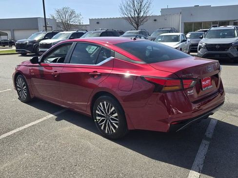 New 2026 Nissan Altima 2.5 SV FWD image 3
