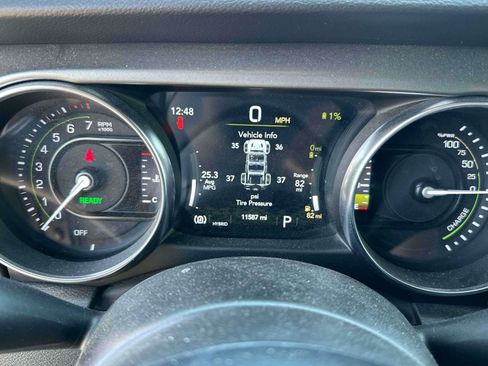 Used 2023 Jeep Wrangler Unlimited w/ Cold Weather Group AWD/4WD image 23