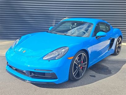 New 2025 Porsche 718 Cayman GT4