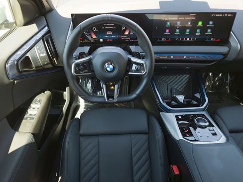 Used 2025 BMW X3 xDrive30i w/ M Sport Package image 18