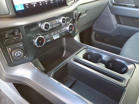 Used 2025 Ford F150 XLT w/ Equipment Group 301A Standard image 11