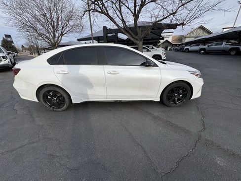 Used 2024 Kia Forte GT-Line w/ GT-Line Premium Package image 3