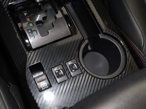 Used 2022 Toyota 4Runner TRD Off-Road Premium image 27