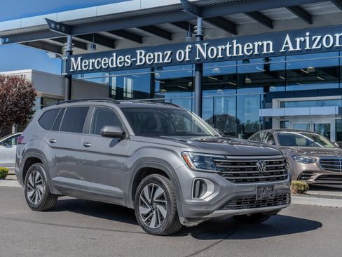 Used 2024 Volkswagen Atlas SE AWD/4WD image 1