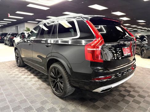 Used 2020 Volvo XC90 T6 Momentum w/ Protection Package Premier AWD/4WD image 11