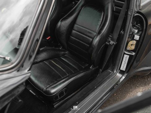 Used 1987 Porsche 911 Carrera RWD image 33