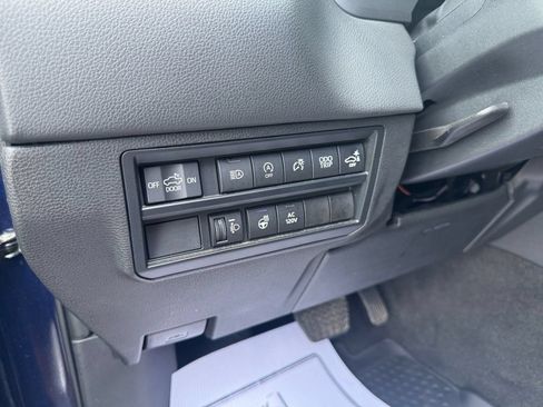 Used 2023 Toyota Tundra Limited w/ Power Package AWD/4WD image 25