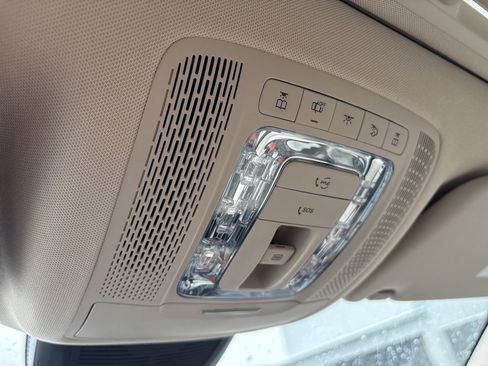 Used 2021 Mercedes-Benz GLE 450 4MATIC image 24