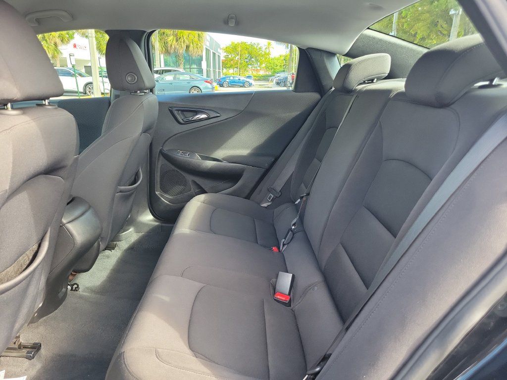 Used 2022 Chevrolet Malibu RS FWD image 13