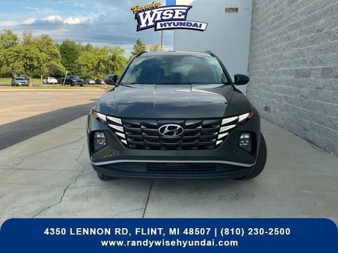 Used 2022 Hyundai Tucson Blue AWD/4WD image 8